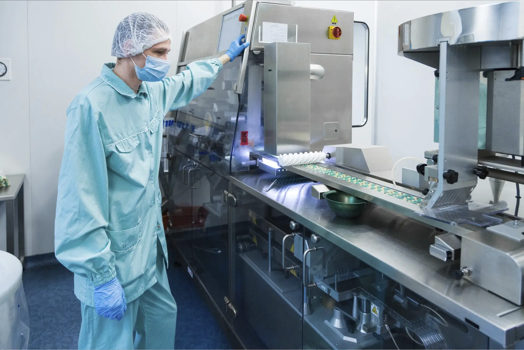 procesos universales, Indtek, Equipos y maquinarias para laboratorios, industria farmaceutica, laboratorios farmaceuticos, equipos farmaceuticos, equipos de la industria farmaceutica, equipos en la industria farmaceutica, maquinaria farmaceutica, equipos industria farmaceutica, equipo farmaceutico, maquinaria industria farmaceutica, laboratorios farmaceuticos en guatemala, farmacéuticos y laboratorios, industria laboratorio, laboratorios farmaceuticos en panama, productos de la industria farmaceutica, industria farmacéutica productos, industrias farmaceuticas en panama, Industria alimentaria, Industria alimenticia, Tabletadora, Tabletlas, Encapsuladora, Capsulas, Blisteadora, Blíster, Mezclador V, Mezclador biconico, Granulador, Gránulos, Tamizador, Tamiz, Tanque acero inoxidable, Tanque proceso, Tanque produccion, Reactor, Biorreactor, Manguera sanitaria, Agitador, Incubadoras, Medidor de pH, Medidor conductividad, Medidor oxígeno disuelto, Medidor iones, Balanza, Cabinas y campanas de bioseguridad, Anatomía patológica, Espectrómetro, Medidor de turbidez, Electroforesis, Sistema de purificación de agua, Pipetas, Agitadores, Termocicladores PCR, Baños de agua, Enfriador de recirculación, Rotavapores, Limpiador ultrasonico, Analizadores, Lavadora de microplacas, Centrifugas, Refrigeradores y congeladores, Fabricador de hielo, Estufas, Fuente de alimentación, Liofilizadores, Digestor de microondas, Muflas, Tanques de nitrógeno, Grinder, Granulador, Mezclador, Tamizador, Encapsuladora, Tabletadora, Linea de gomitas, Linea de capsulas de gelatina, Deteccion de metales, Pulidora, Detección defectos, Encartonadora , Tapadora, Envasado de capsulas y tabletas, Blisteadora, Llenadora de líquidos y cremas, Empacado de polvos y gránulos, Selladora tubos, Sellado en banda, Tunel empacado retractil, Impresora codigos, Transporte de material, Reciclaje de material, Bomba Peristáltica, Bomba Centrífugas, Bomba Lobular, Bomba Doble diafragma, Bomba para bidones 200 L, Bomba centrifuga sanitaria, Bomba sanitaria, Mineria, Dosificacion, mina, bebidas, cerveza, cerveceria, lacteos, industria Lactea, Cervezeria artesanal, Detector de Metales